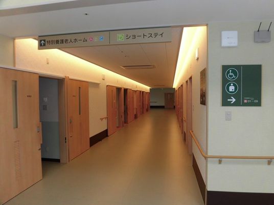 明るい廊下  