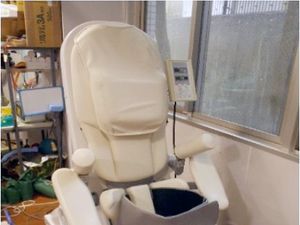 明るい浴室設備  