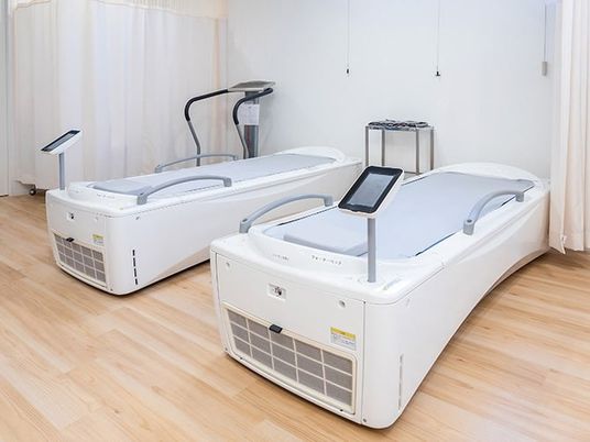 機能訓練用ベッドの部屋  