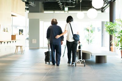 一緒に歩く居室