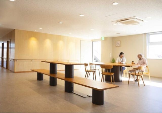 明るい空間のラウンジ