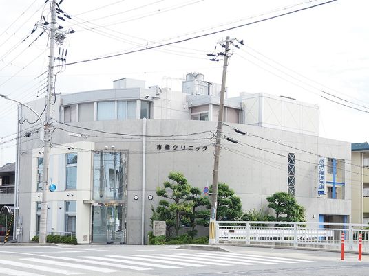 病院の建物外観  