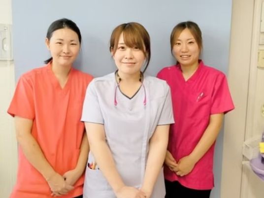 スタッフ3人の集合  