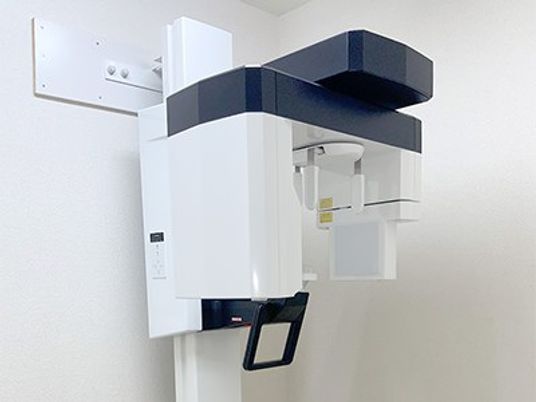 壁付けの歯科用機器  