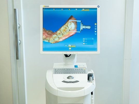 口腔機器のある機能訓練室  