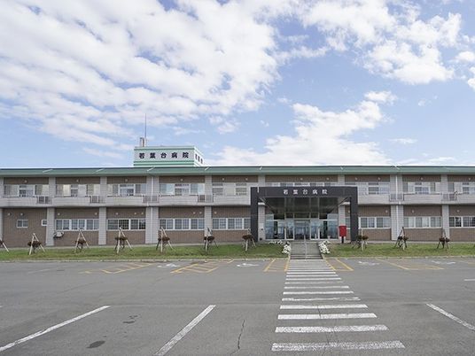 病院の正面外観  
