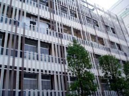 外観の建物正面  