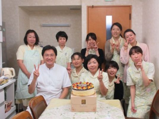 職員集合の食堂  
