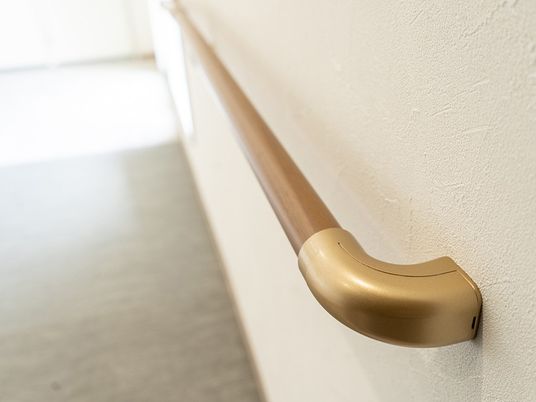 手すりのある廊下  