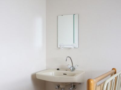 洗面台と鏡の部屋