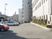 建物前の駐車場  