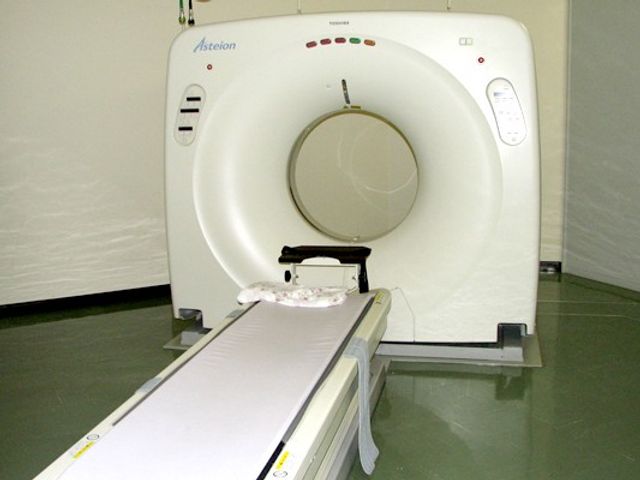 機能訓練用機器室 機能訓練室   リハビリ機器が置かれた落ち着いた空間です。歩行練習や体力維持に使いやすそうな配置になっています。