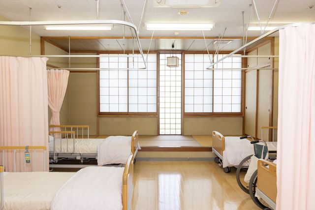 和の心地よい居室 居室 自然光が差し込む和の居室では、快適に過ごせます。介護が必要な方に優しい設計です。