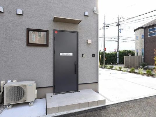 建物の出入口  