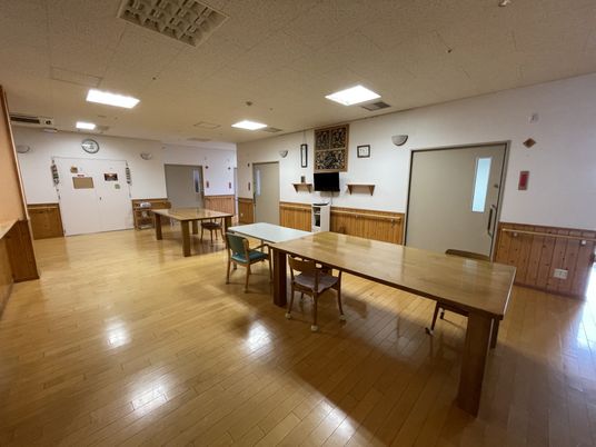 明るい広々とした部屋