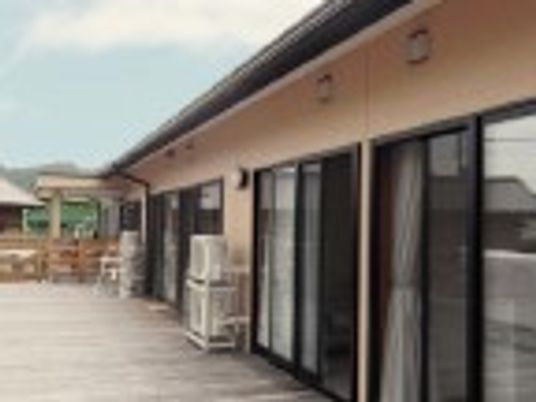 日差しを感じるテラス