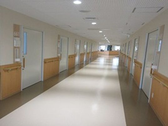 明るい廊下  