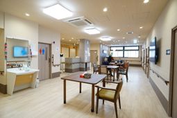 明るく広い共有スペース