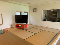 畳敷きのテレビコーナー