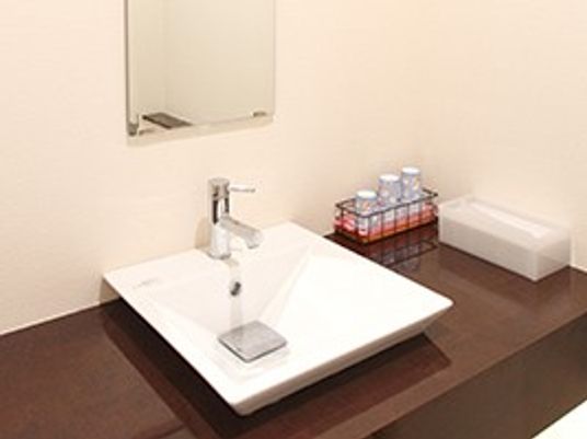洗面台のある個室  