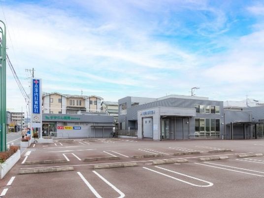 建物外観の駐車場  