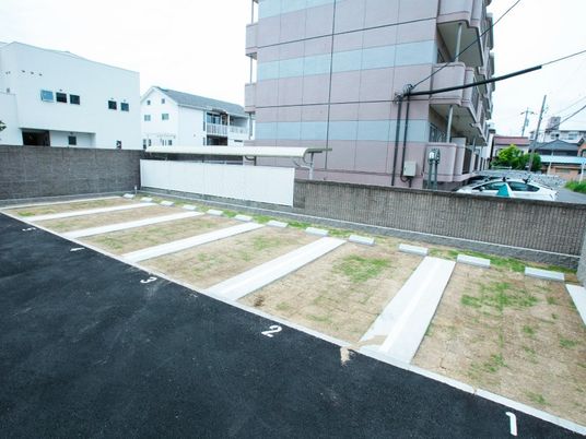 駐車場  