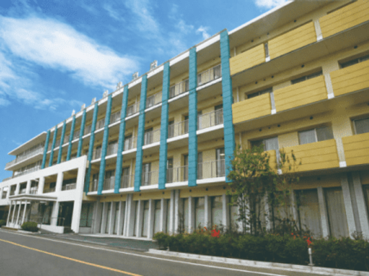 4階建て外観  