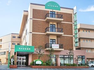 病院の外観  
