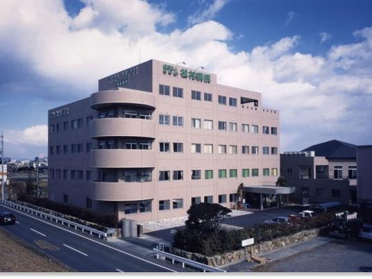 四階建ての建物