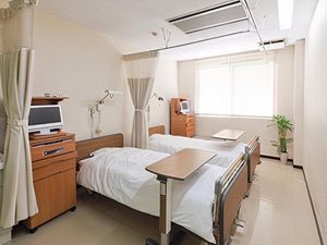 明るい二人部屋  