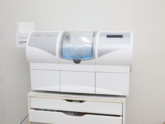 医療機器のある室内  
