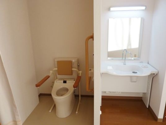 バリアフリートイレの設備