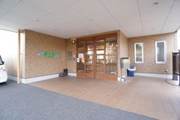 清潔感のあるエントランス