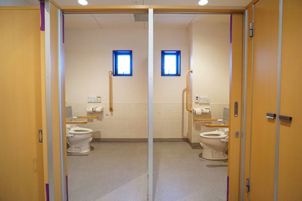 バリアフリーのトイレ設備