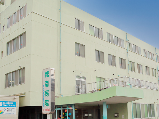 病院の外観  
