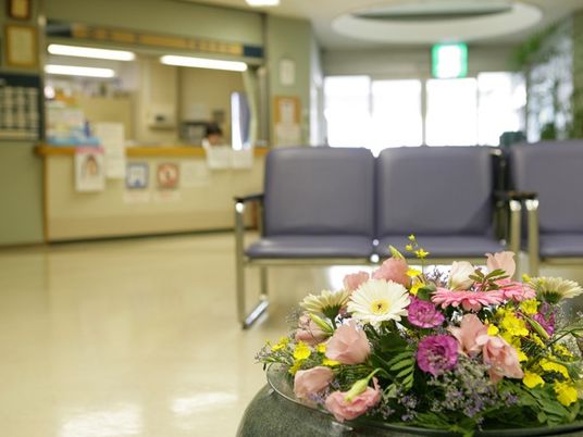 花があるロビー  