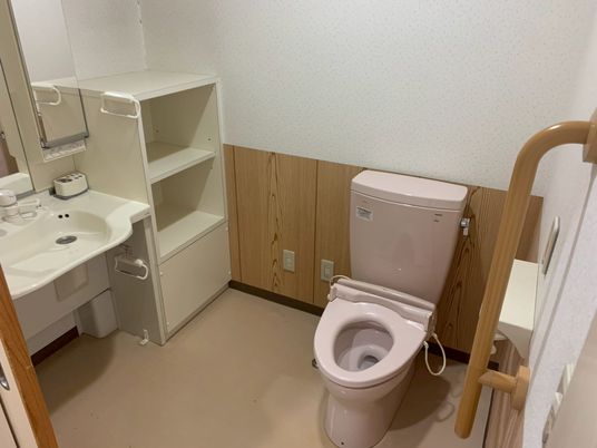 広々としたトイレ