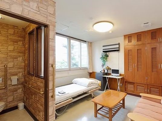 明るい居室  
