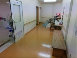 清潔感のある廊下空間