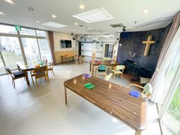 明るい共用スペース
