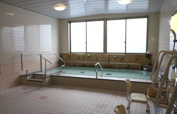 ゆったりした浴室