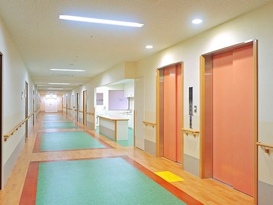 明るい廊下  