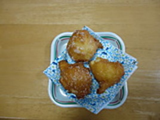 テーブル上の食事