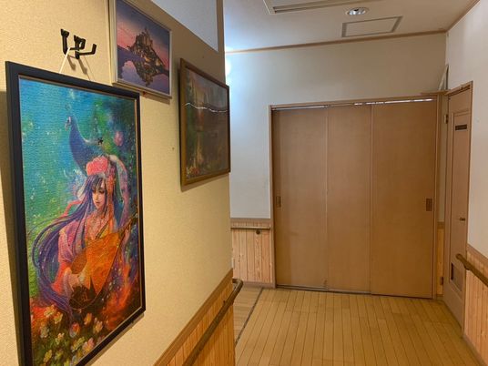 廊下のアート作品