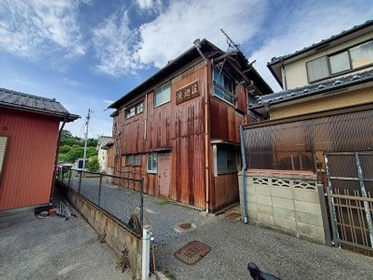 木造建物の外観  