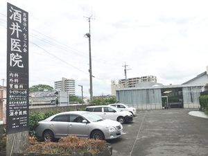 建物前の駐車場  