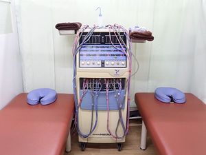 機器が置かれた機能訓練室  