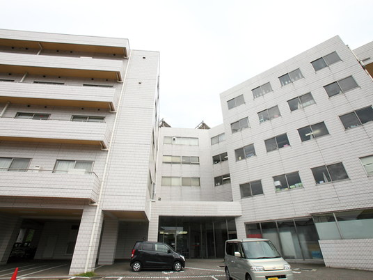 外観の建物正面  