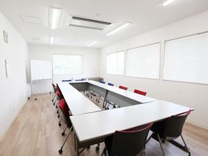 明るい多目的室  