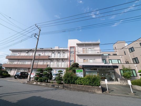 外観の建物前  